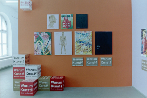 Martin von Ostrowski: Warum Kunst? Detailansicht orange Wand