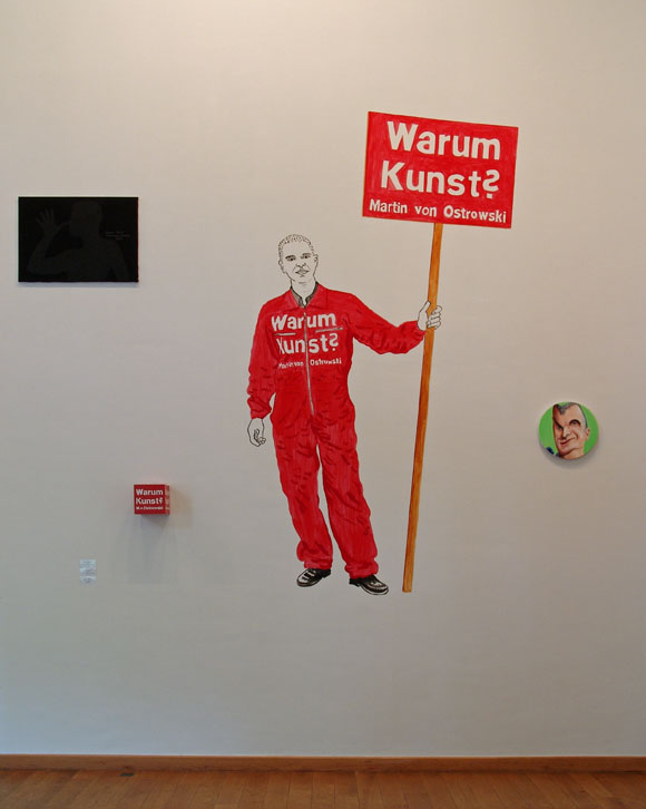 Martin von Ostrowski: Wandgemälde Warum Kunst? 3  x  2 m , Würfel 20 x 20 x 20cm, Spermaportrait 60 x 80cm, Zerrselbst, Durchmesser 40 cm, 2005